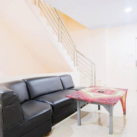 Waringin Residence RedPartner Medan Eksteriør billede