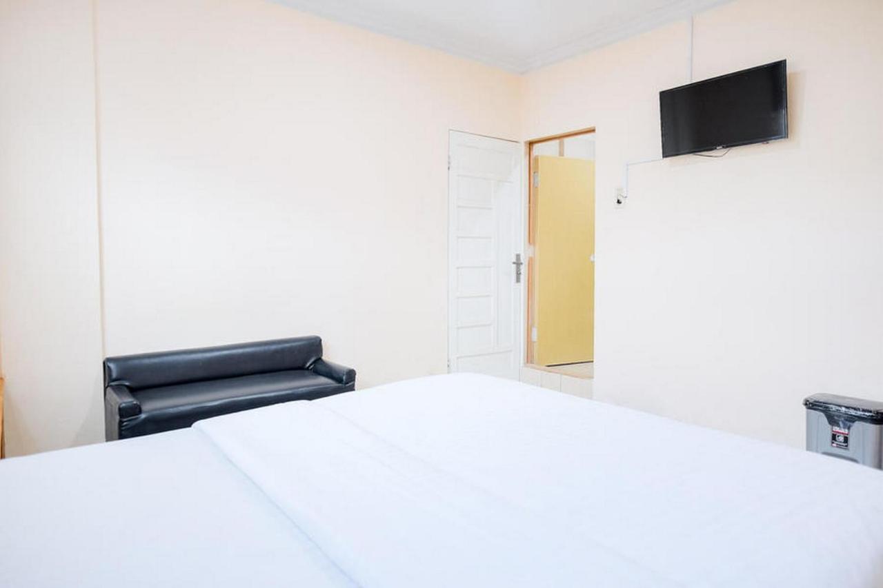 Waringin Residence RedPartner Medan Eksteriør billede