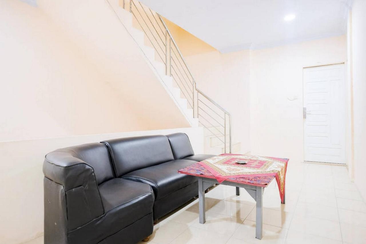 Waringin Residence RedPartner Medan Eksteriør billede